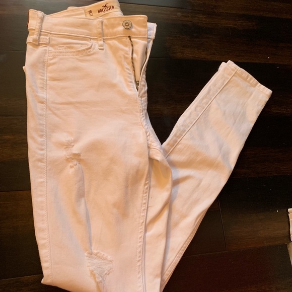 Ripped jeans - Picture 2 of 2